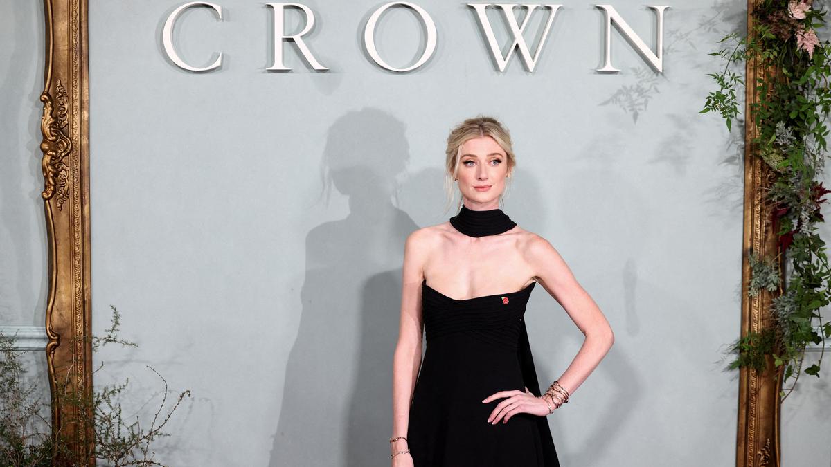 'The Crown' actor Elizabeth Debicki says Diana role felt 'insurmountable' at first