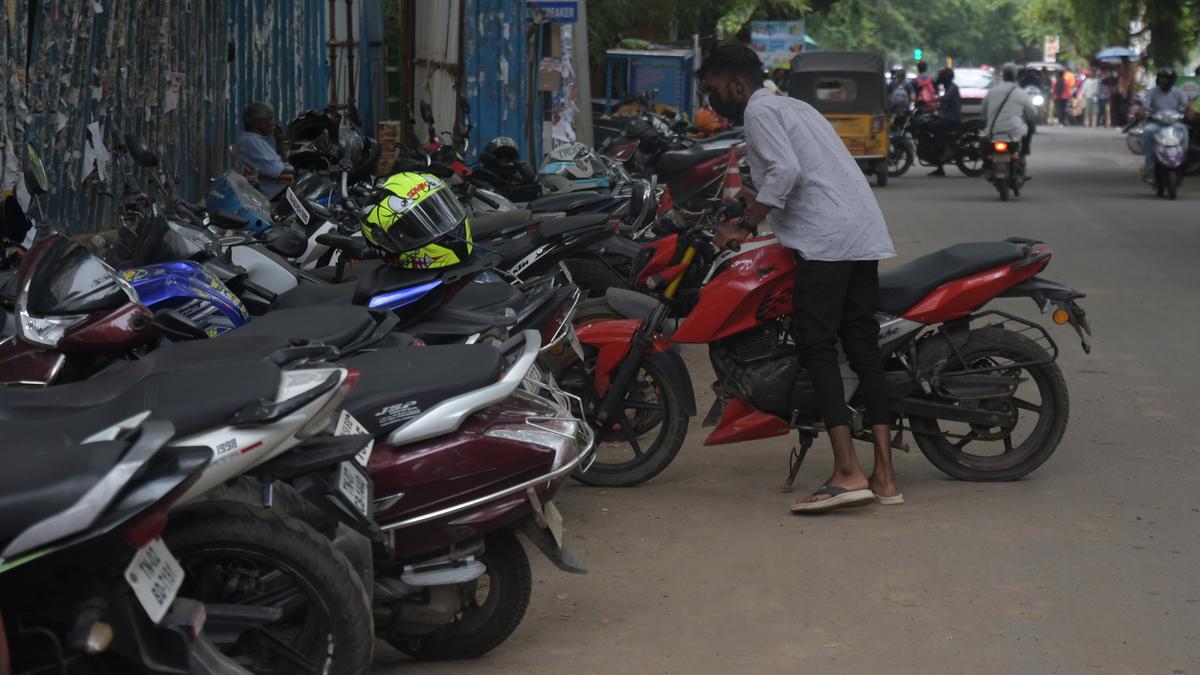 After clearing abandoned vehicles from the streets, Chennai Corporation turns to increasing parking slots