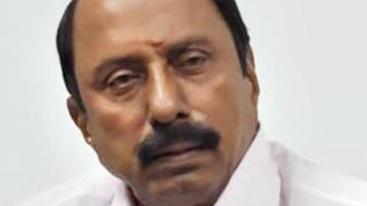 ‘Anguished’ Sengottaiyan declines to comment on joining TVK