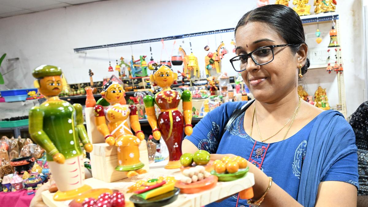 Golu dolls sales pick up ahead of Navaratri in Tiruchi