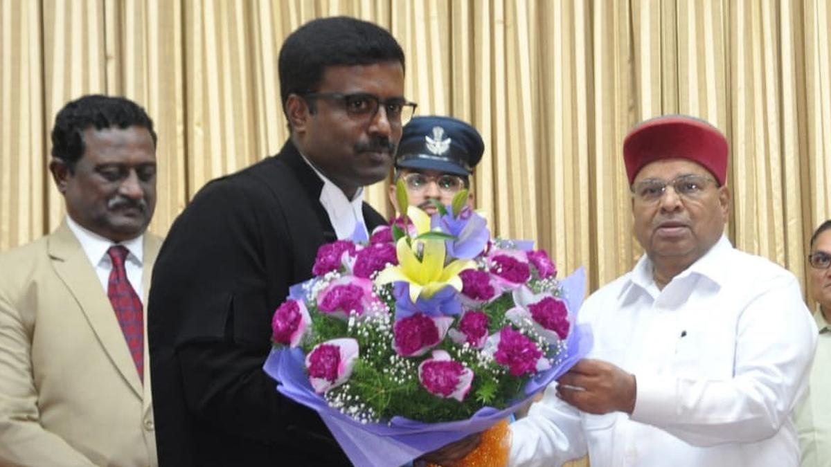 Kurubarahalli Venkataramareddy Aravind sworn in as additional judge of HC