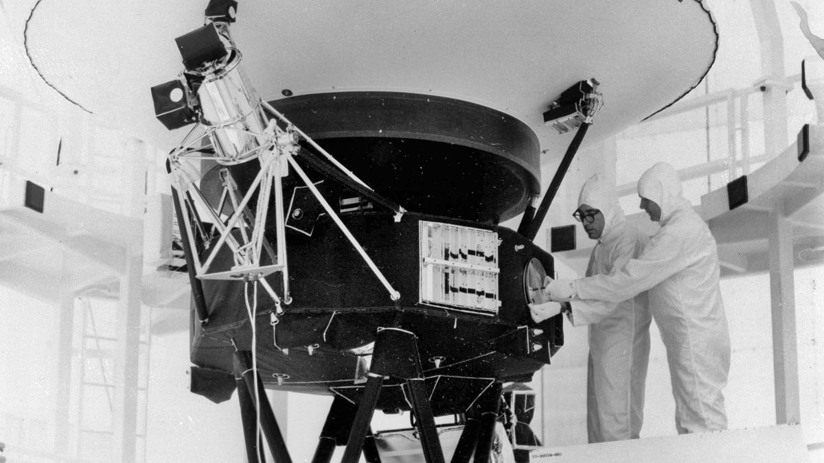 NASA hears 'heartbeat' from Voyager 2 after inadvertent blackout