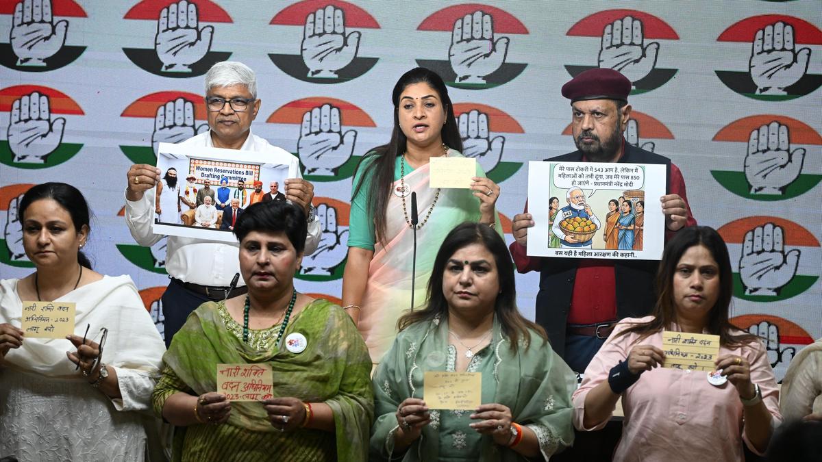 Mahila Congress launches postcard campaign for immediate implementation of women’s quota