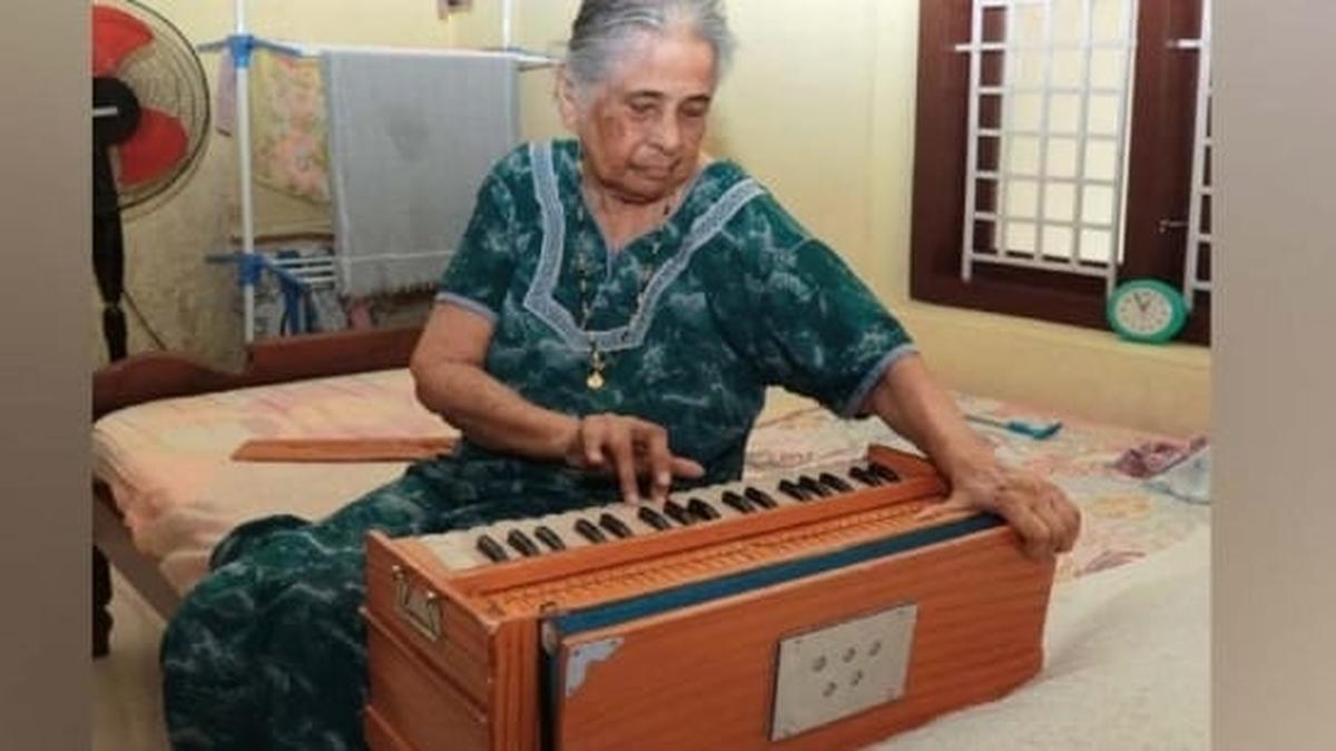 Revolutionary singer M.L. Paulina passes away at 87