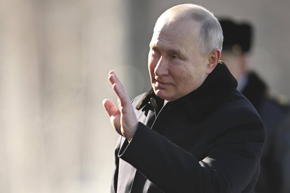 Mengapa Putin menangguhkan partisipasi Rusia dalam New Start?