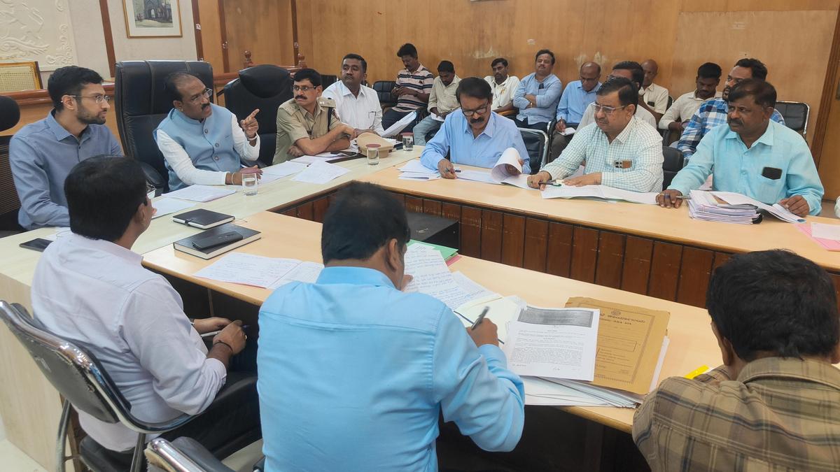 Submit proposals for declaring slum areas in Raichur district immediately, officials told