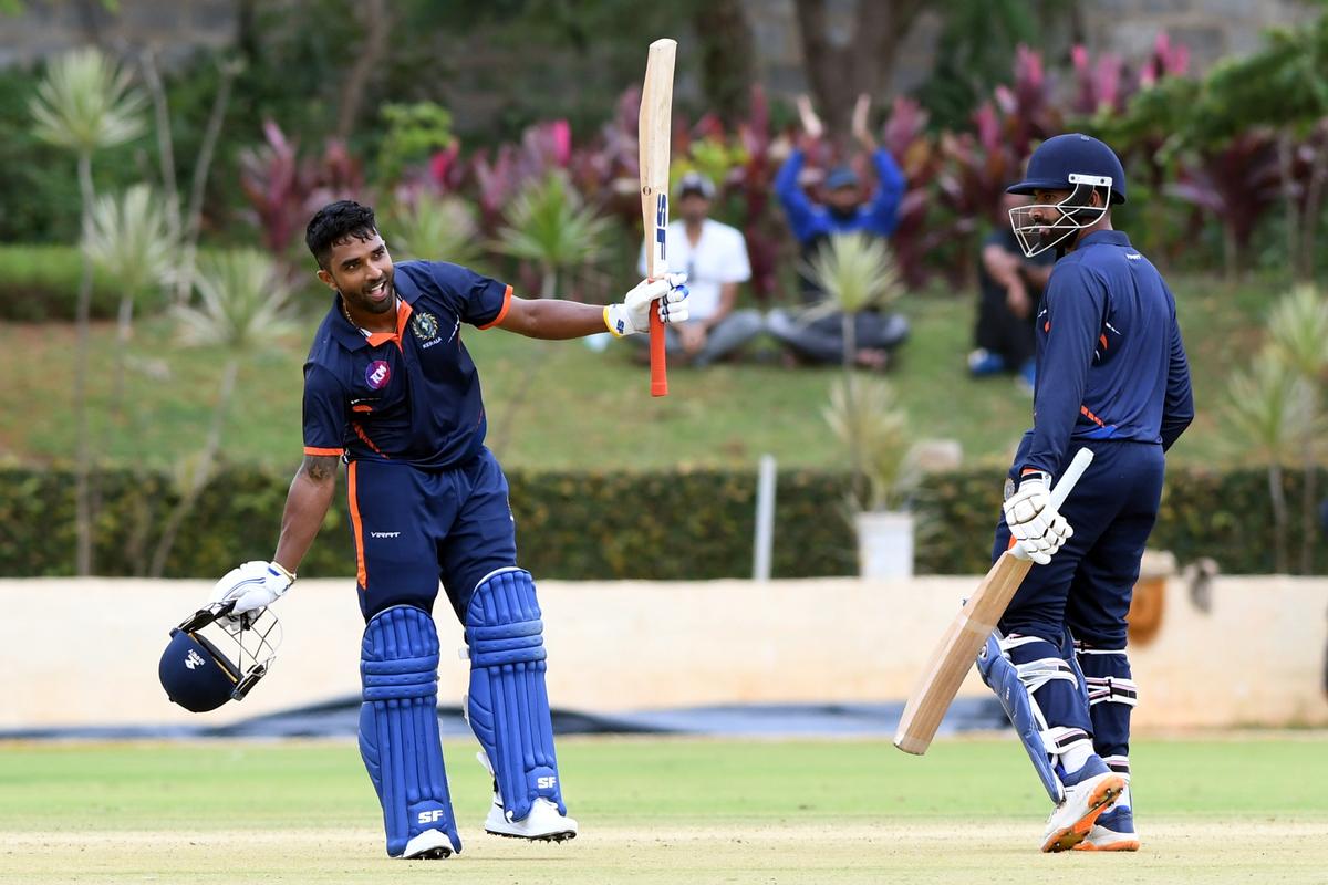 Sachin Baby of Kerala in action against Mumbai in the Vijay Hazare match at Alur.