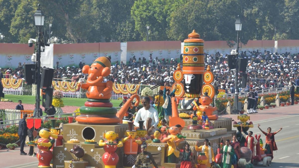 Andhra Pradesh crafts get ODOP boost with digital catalogue, ₹172-Crore PM Ekta Mall in Visakhapatnam