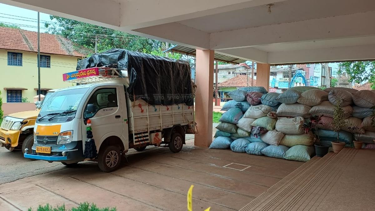 Shivamogga Police arrest five, recover areca worth over ₹8.19 lakh
