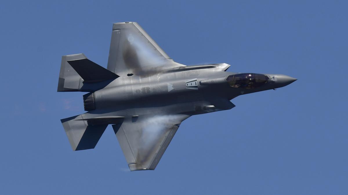 Russian, U.S. fifth generation fighter jets at Aero India