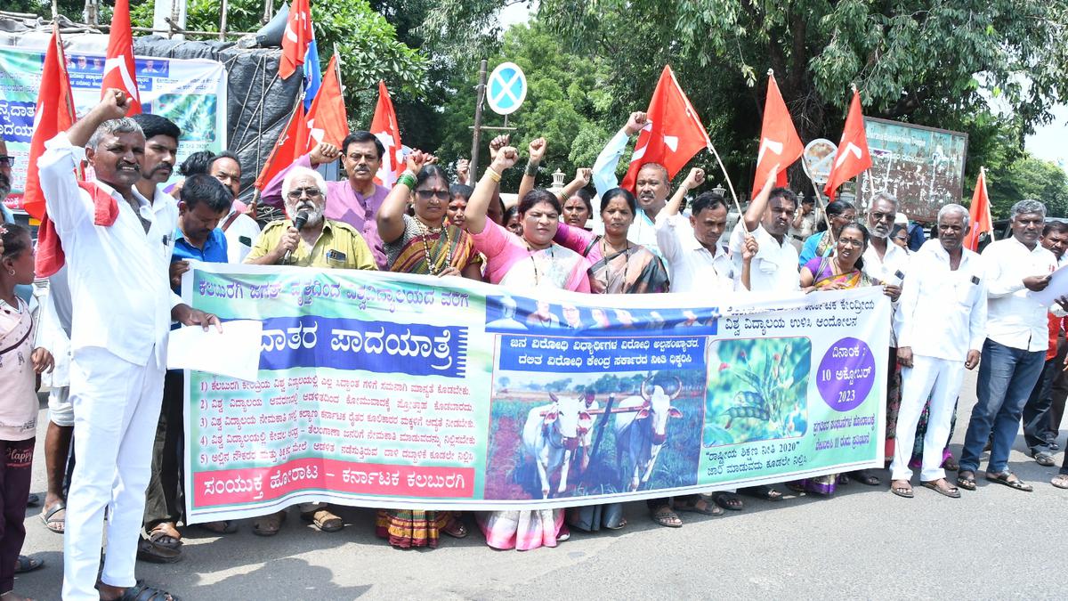 25-km padayatra taken out opposing RSS events at Central University