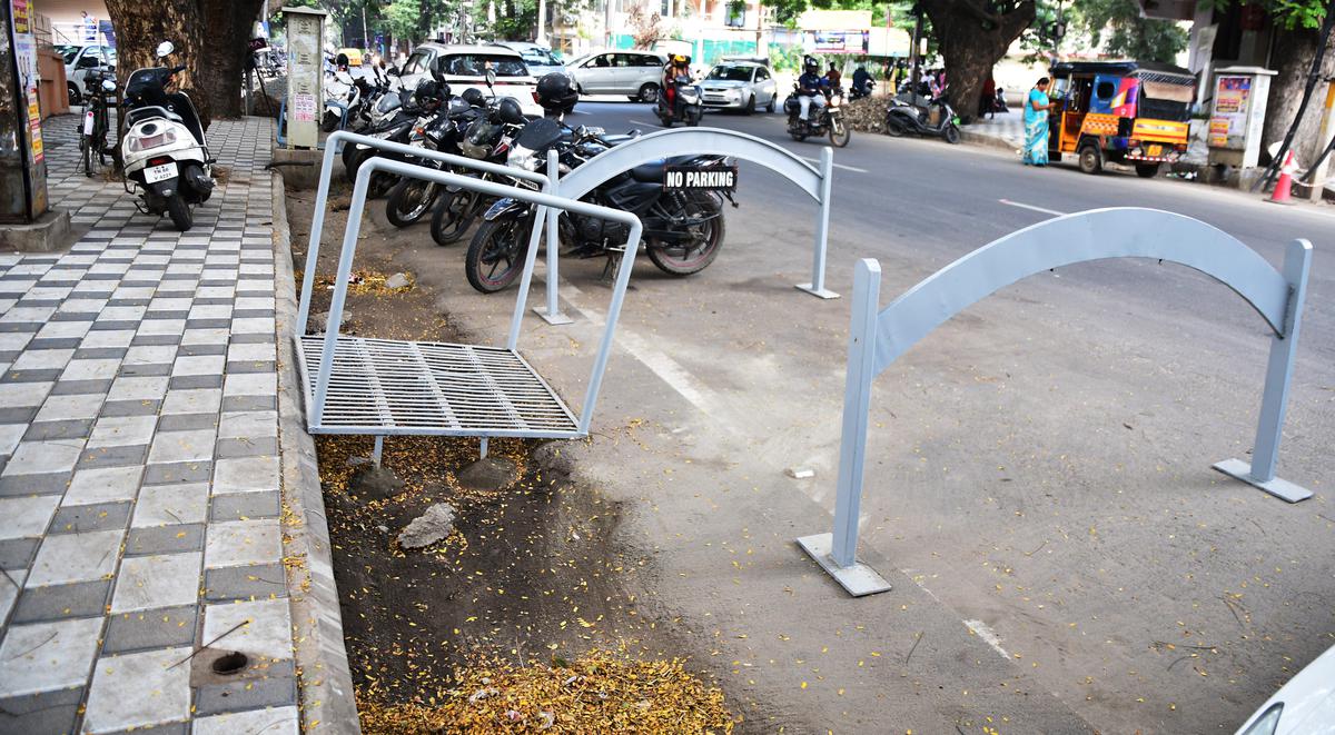 Illegal ramps, barricades on commercial streets irk pedestrians and motorists in Coimbatore