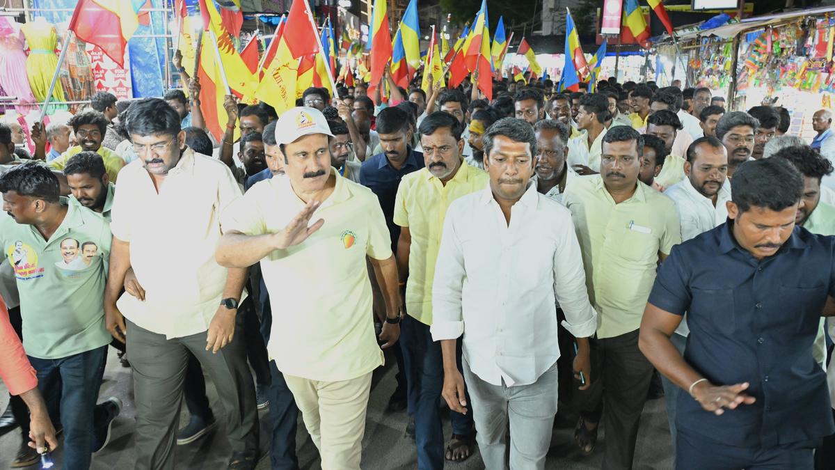 Anbumani slams DMK for not filling vacancies in educational institutions