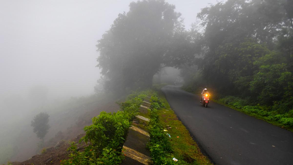 Agency areas of ASR district in Andhra Pradesh shiver as mercury dips below normal