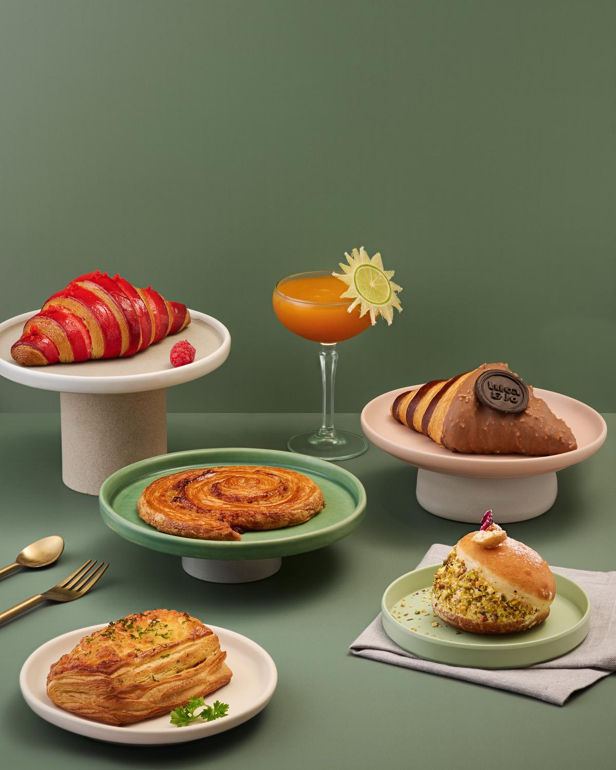 Desserts at the cafe