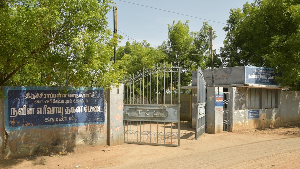 Smoke from electric crematorium irks colony residents in Tiruchi