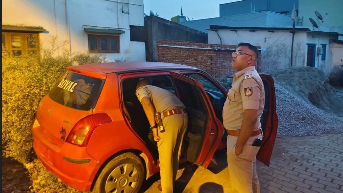 Search carried out at houses of 172 history-sheeters in Hubballi-Dharwad; three arrested, weapons seized