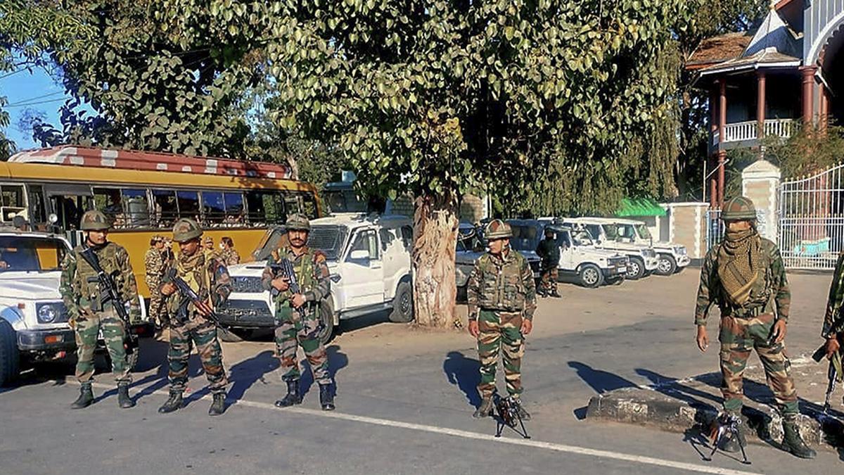 https://th-i.thgim.com/public/incoming/236v8g/article70099043.ece/alternates/LANDSCAPE_1200/IMG_Security_in_Manipur_4_1_OMDJRAU5.jpg