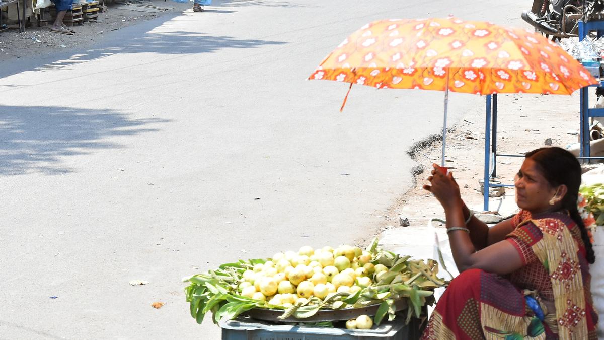 Why do Andhra Pradesh and Telangana get so hot during the summer?