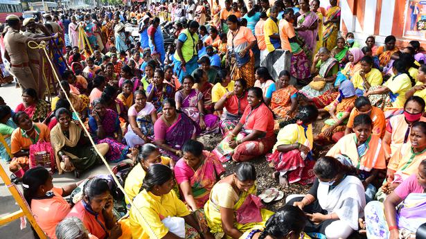 Stalemate over wage hike continues between conservancy workers and Coimbatore Corporation