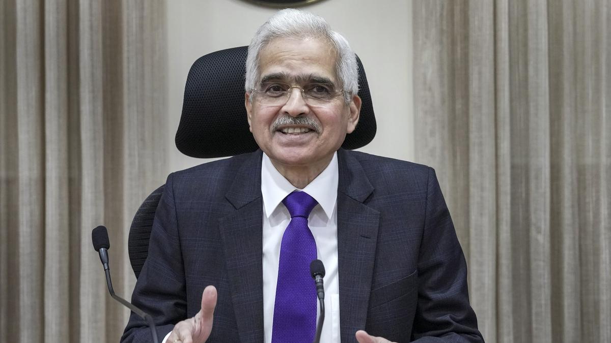 Pause could prove costly, said Shaktikanta Das; growth fragile, held MPC dissenter Varma