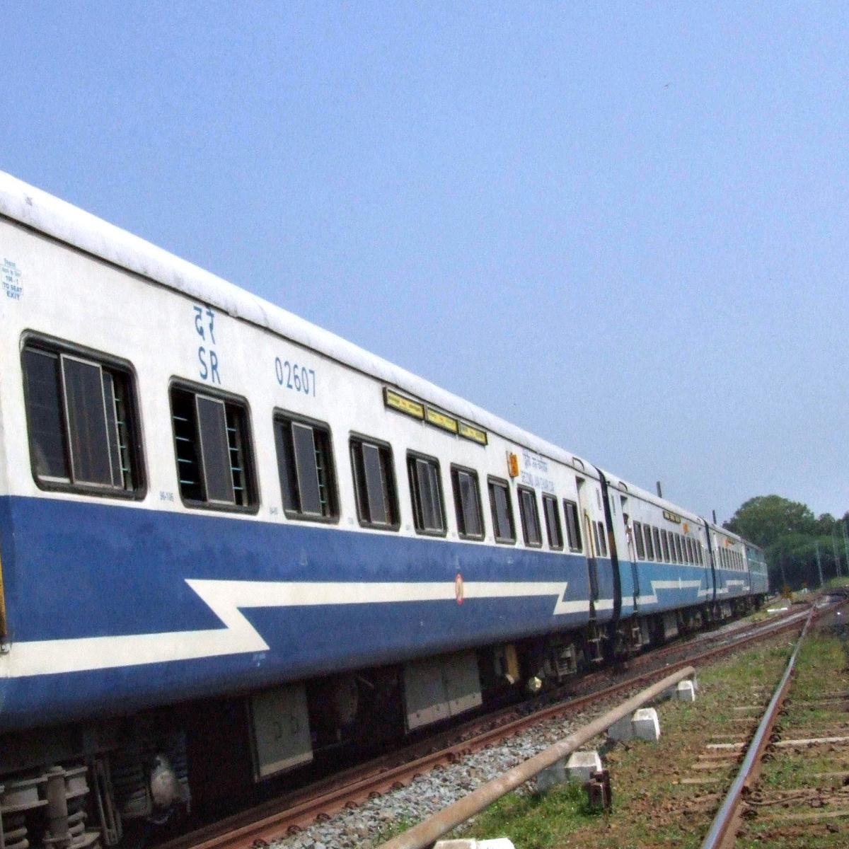 Tamil Nadu: Coaches detach from moving train, none hurt