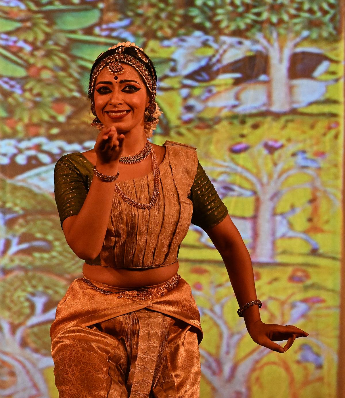 Apoorva Jayaraman performs at Rithu Bharatham in Natyarangam.