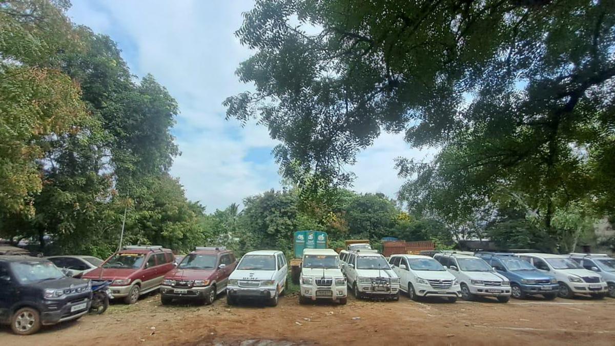 Police arrest 13 and seize 11 four-wheelers as outfit takes out procession in Andipatti without obtaining permission