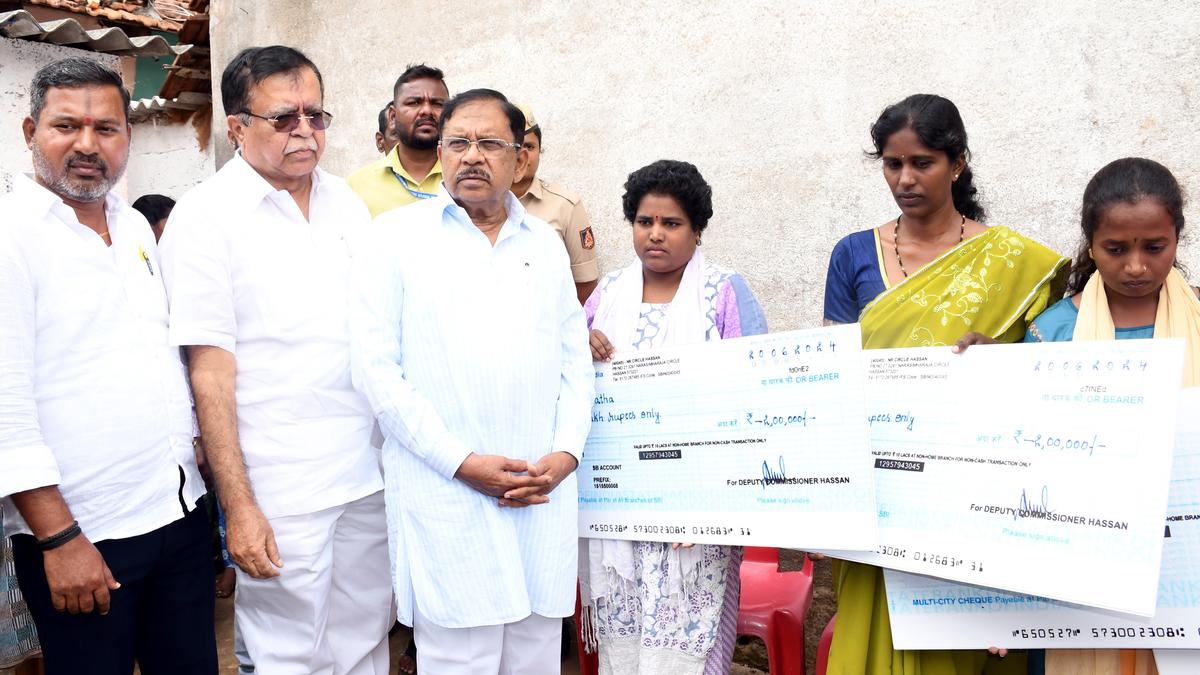 Ministers handover cheques to families of children who drowned in tanks