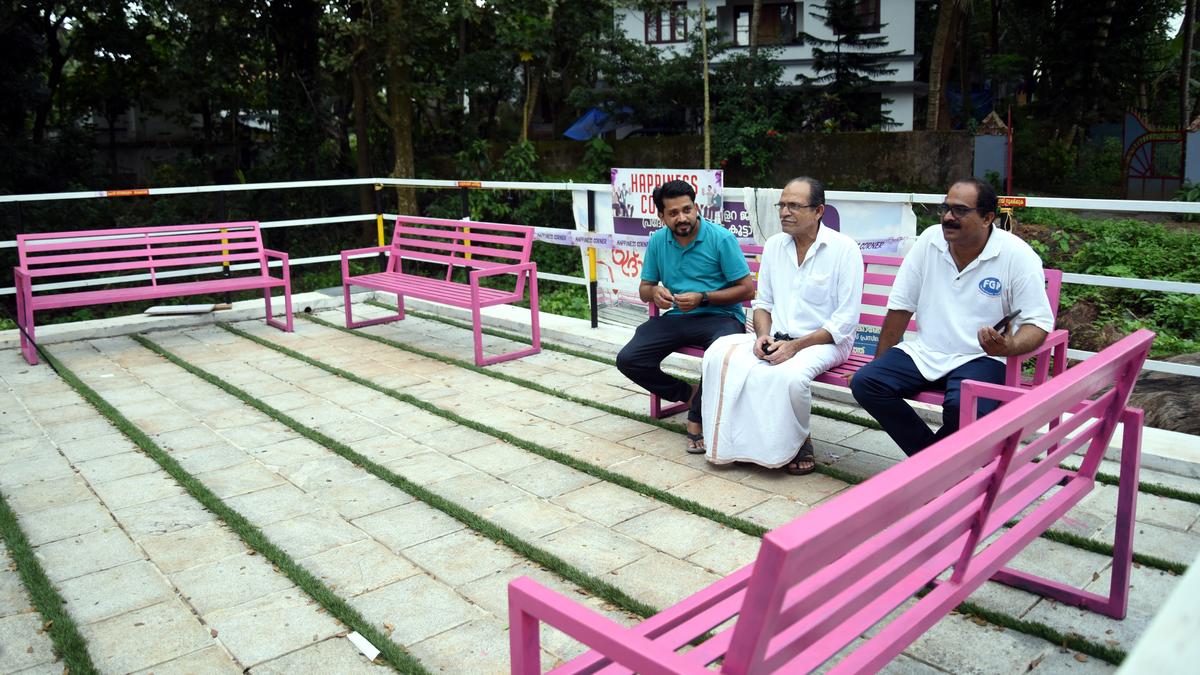 Happiness Corner for elderly, by youngsters