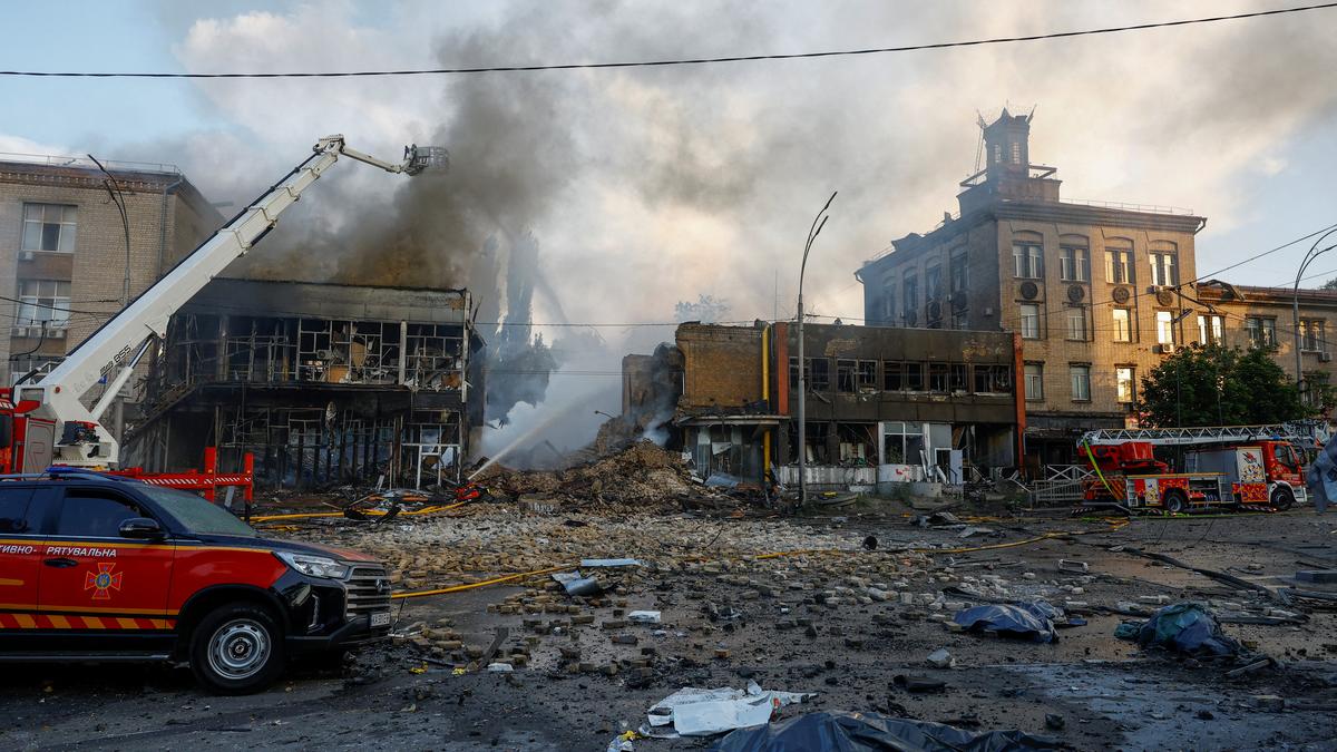 Deadly Russian bombardment of Ukraine further dampens hopes for peace