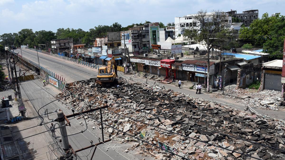 Demolition of Brodipet ROB commences in Guntur