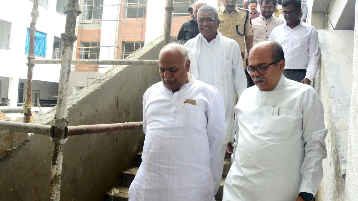 MBBS classes will start in new building of Haveri Institute of Medical Sciences, says Minister Shivanand Patil