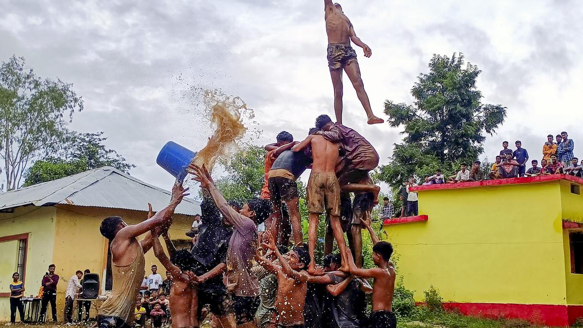 Two dead, over 300 injured in Dahi Handi festivities in Mumbai