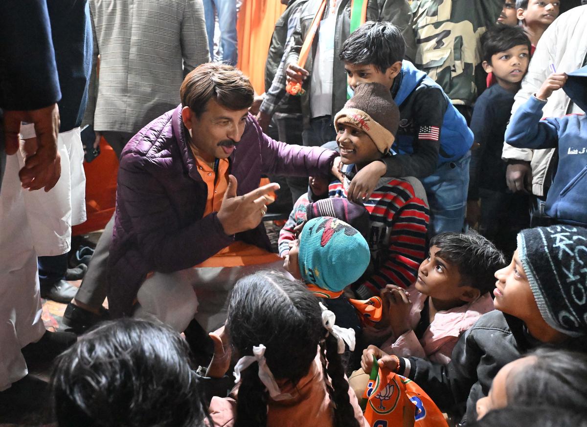 BJP MP Manoj Tiwari during a jansabha in support of a party candidate.