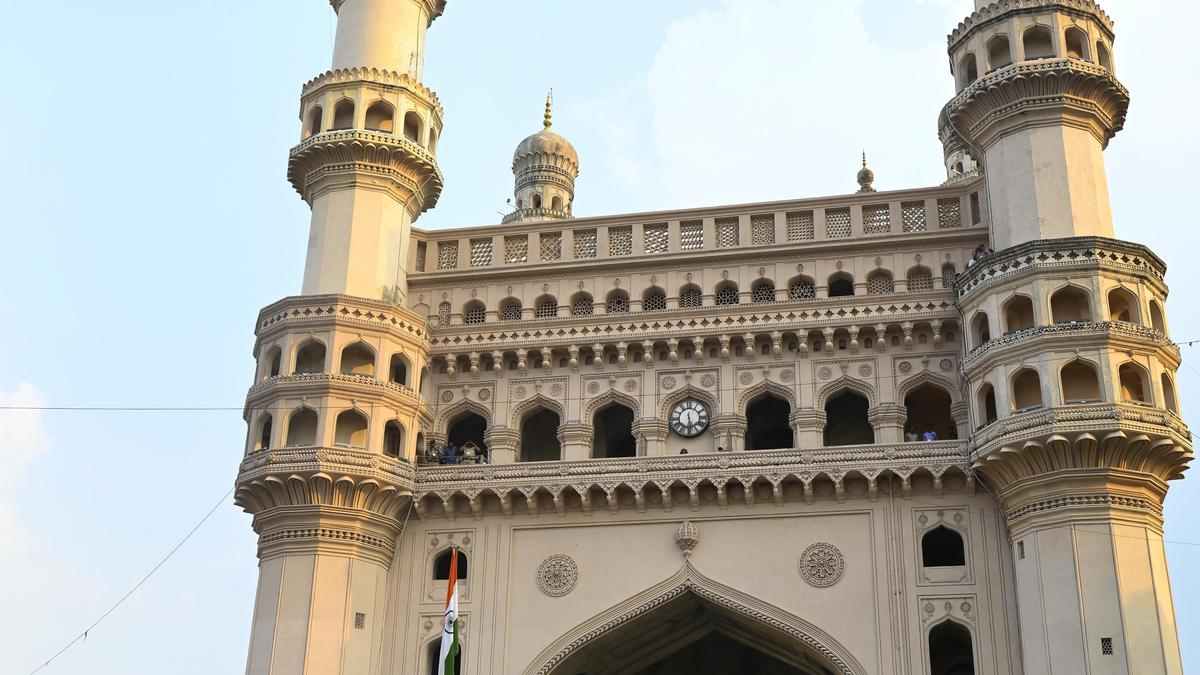 हैदराबाद हवाई अड्डे पर कुछ घंटे मिले? तेलंगाना पर्यटन पारगमन यात्रियों के लिए त्वरित शहर भ्रमण की योजना बना रहा है हैदराबाद हवाई अड्डे पर कुछ घंटे मिले? तेलंगाना पर्यटन पारगमन यात्रियों के लिए त्वरित शहर भ्रमण की योजना बना रहा है