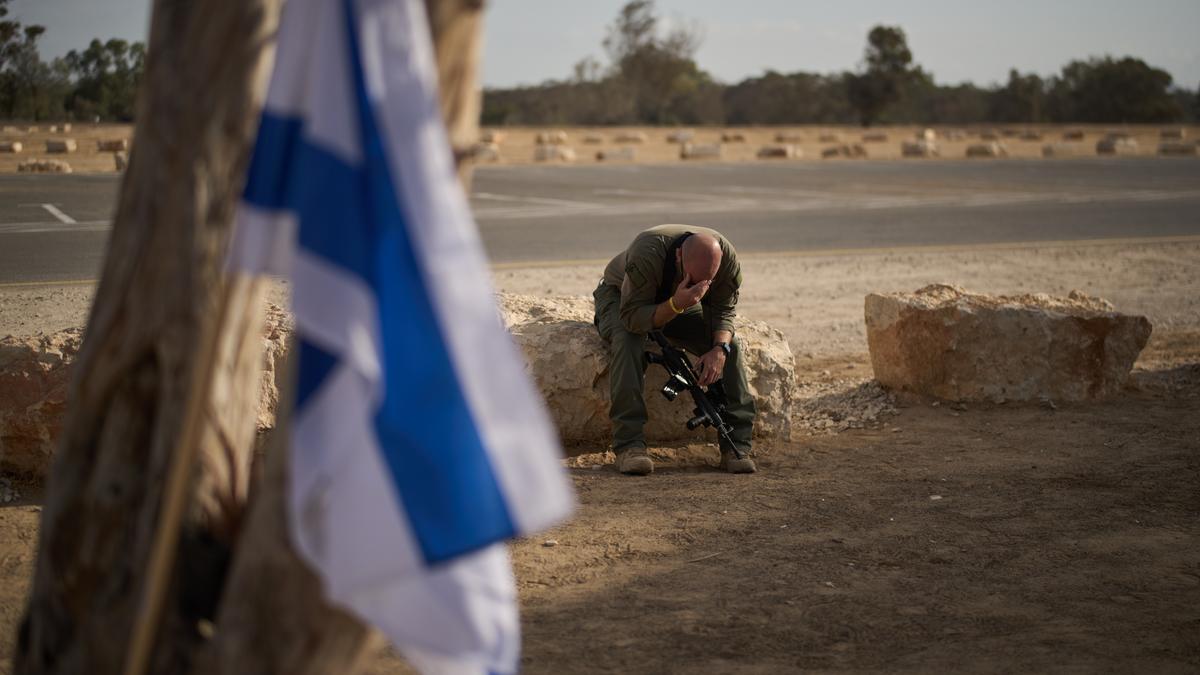 https://th-i.thgim.com/public/incoming/28rh9q/article70133791.ece/alternates/LANDSCAPE_1200/Israel_Palestinians_87226.jpg