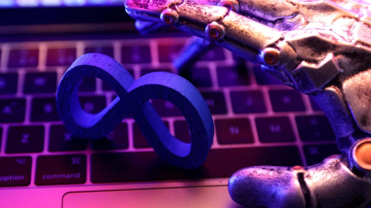 Apple's longtime design executive Alan Dye to join Meta