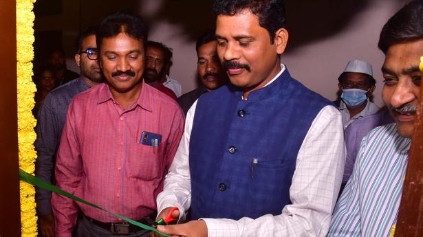 Collector inaugurates I&PR office in city