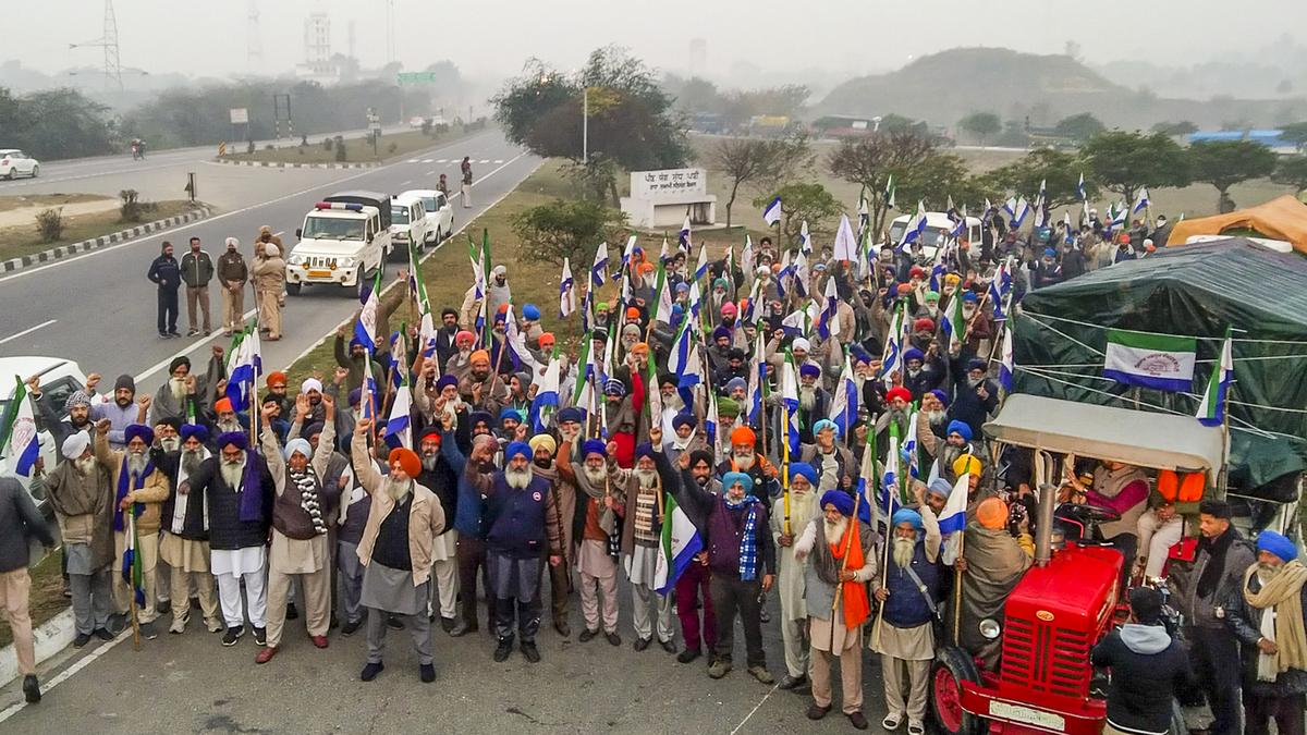 Many SKM leaders 'detained' ahead of planned Chandigarh sit-in; farmer leaders criticise AAP government