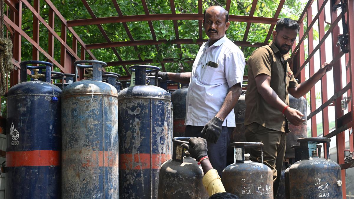 Prices of commercial cylinders, FTL hiked