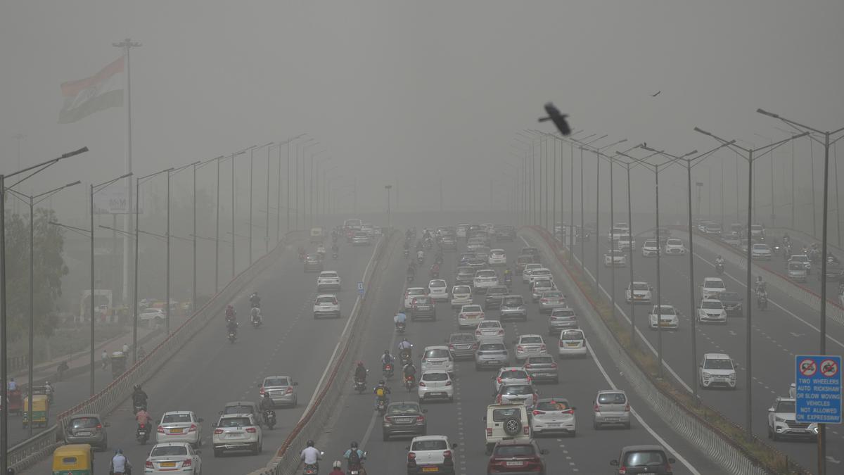 Air quality, visibility drop as winds raising dust sweep Delhi