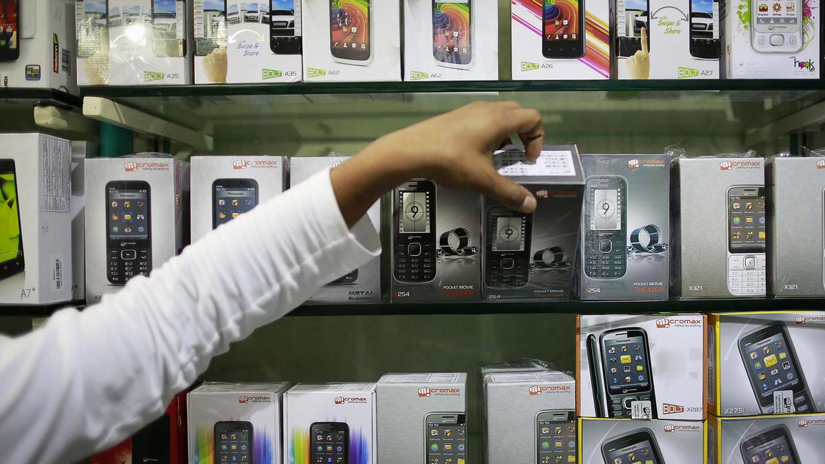 India’s premium smartphone shipments grew 112% YoY in Q2 as overall demand improved