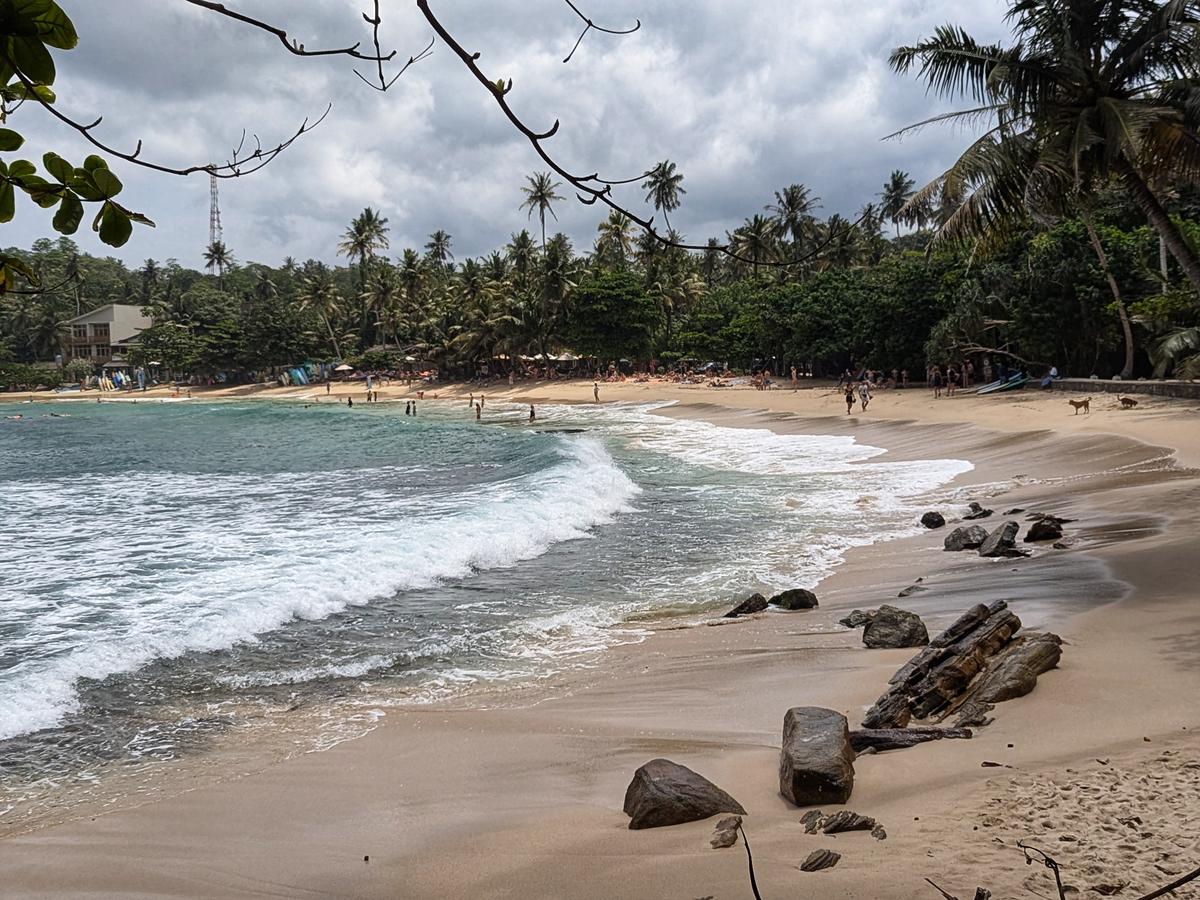 Hiriketiya Beach, Sri Lanka Hiriketiya Beach, Sri Lanka