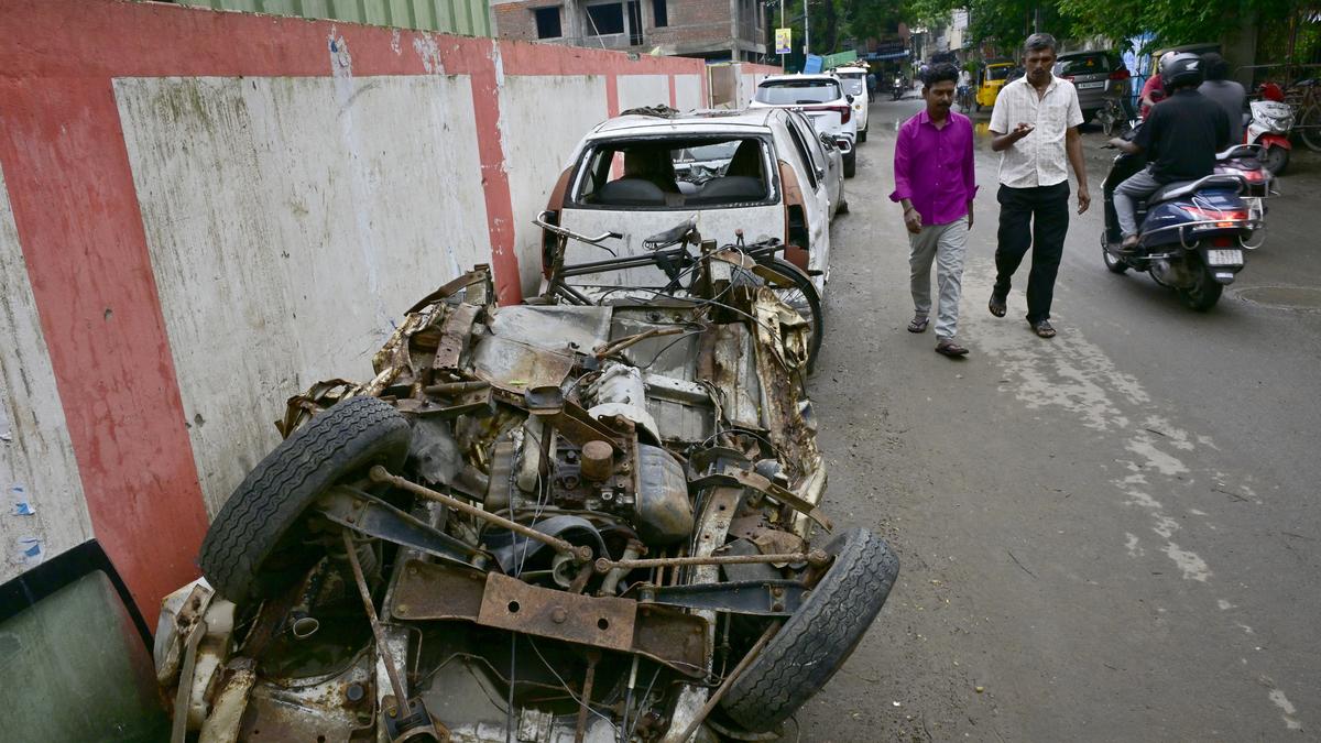 Over 800 abandoned vehicles removed from roadsides since August 2023: GCC