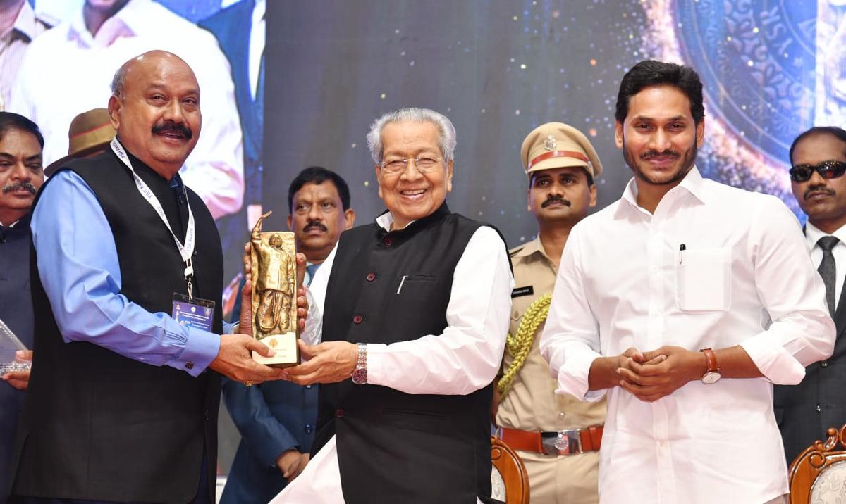 Governor, Chief Minister present YSR awards in Andhra Pradesh ...