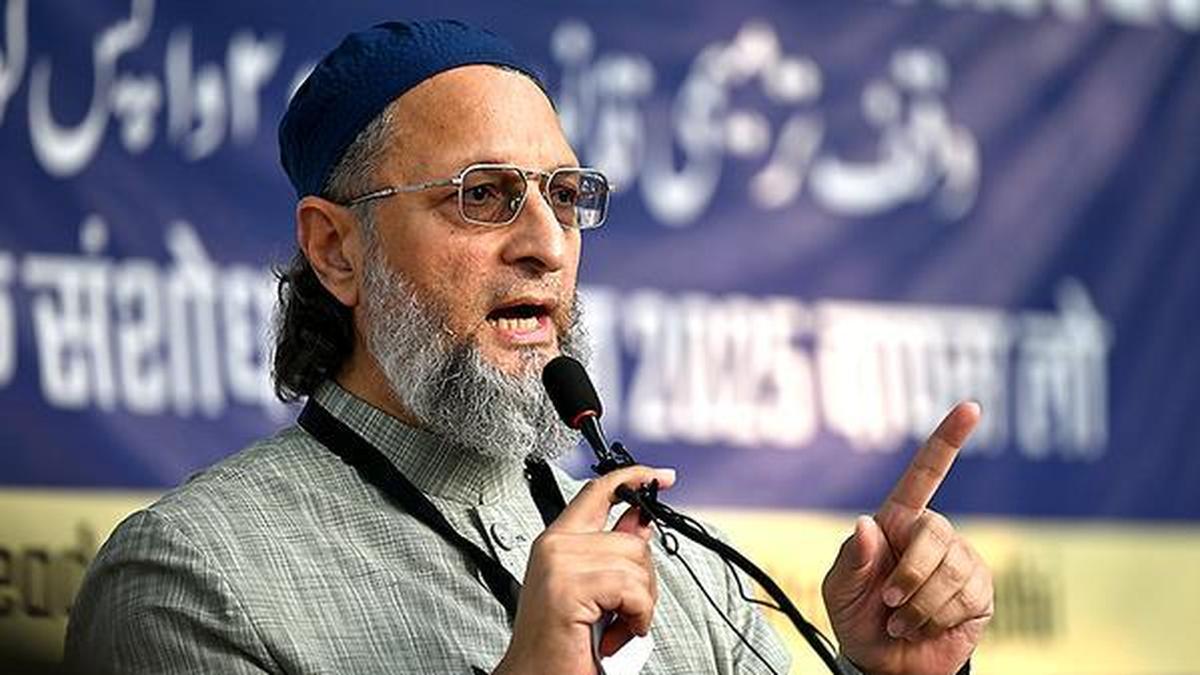 Owaisi condemns ‘exploitation’ of Muslim vote at campaign rally