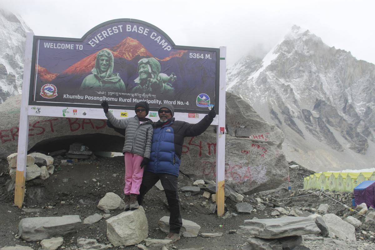 Yazhini Ramkumar and Fredrick Lourdusamy at the Everest Base Camp 