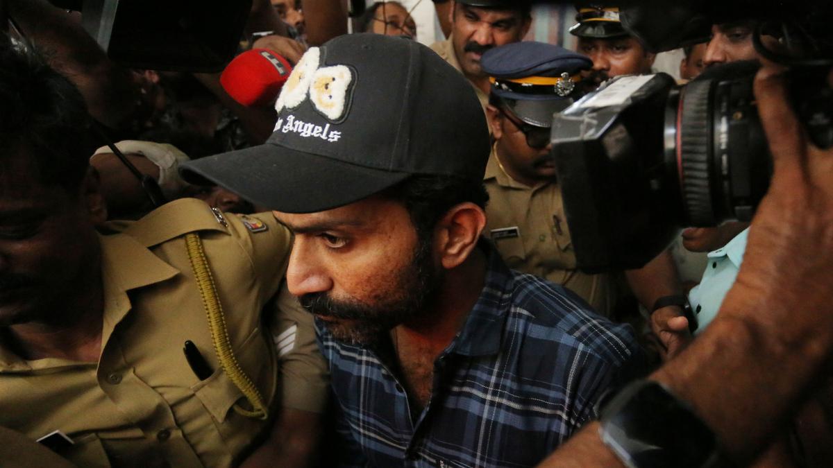 Shine Tom Chacko’s hotel escape during raid under scrutiny; Kochi police doubt actor’s explanation
