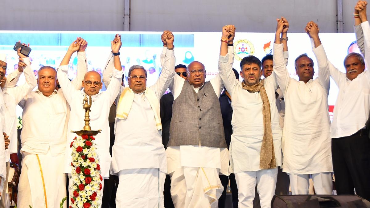 Mallikarjun Kharge cautions Congress leaders in Karnataka against BJP’s alleged design to destabilise State government